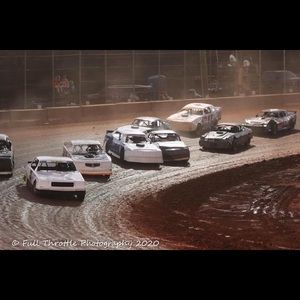 Meet your Posher, Dennis